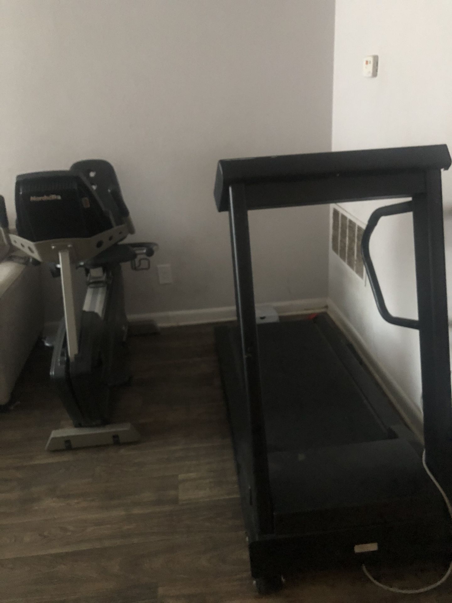 Smooth 9.1 treadmill/Polar exercise bike