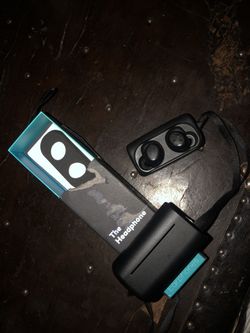 Bragi BlueTooth Headphones (for parts)