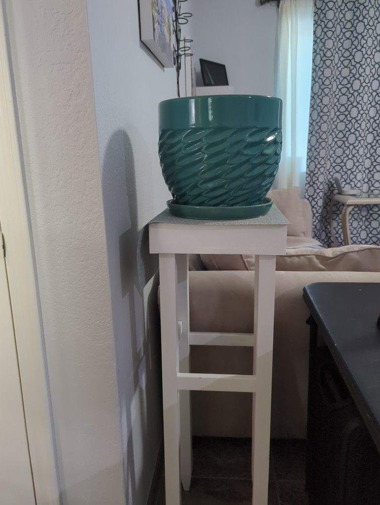 Pot w/stand