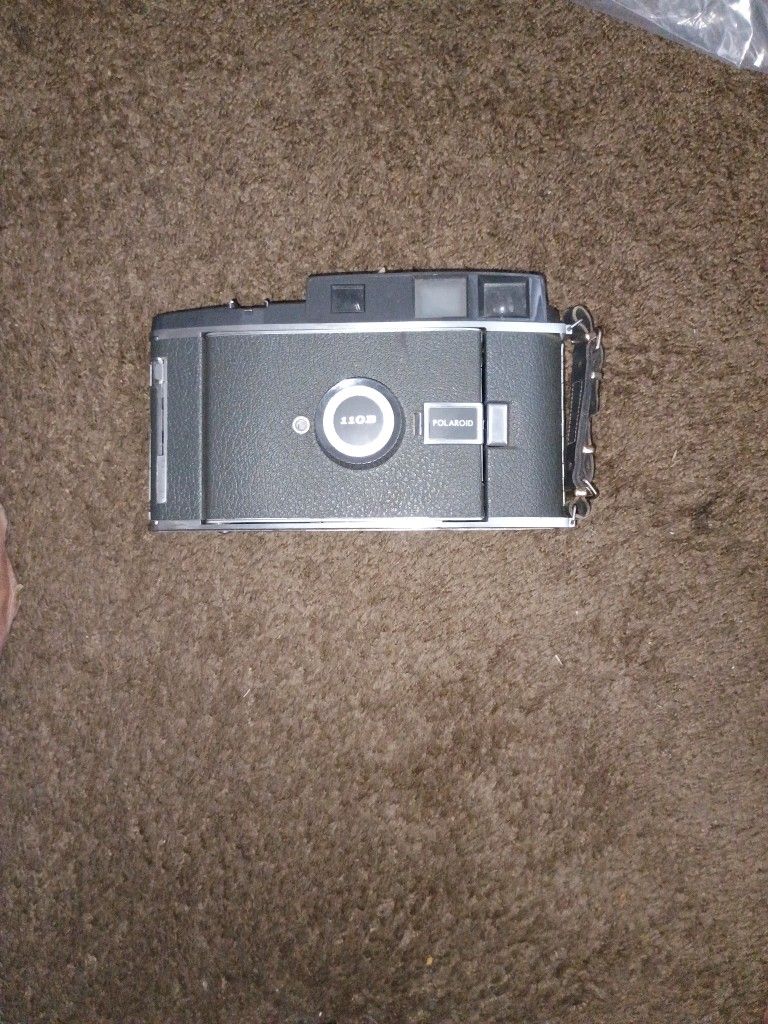Vintage 110B Polaroid Camera