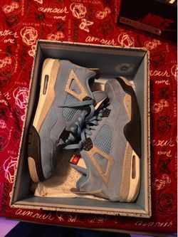 Jordan 4 University blue SIZE 11