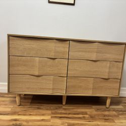 Almost brand new dresser 