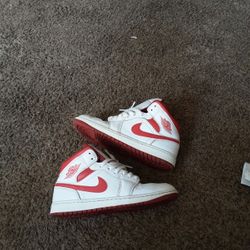 White And Red Jordan 1 Mids Sz 9.5