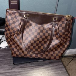 Louis Vuitton monogram Purse