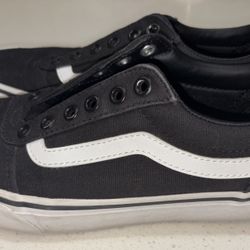 Worn Women’s 6.5 Vans (no Laces)
