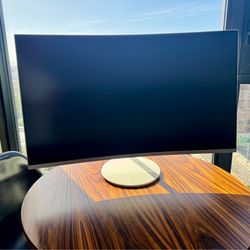 Samsung CH711 QuantumDot Curved Monitor/ brand new  but no box.