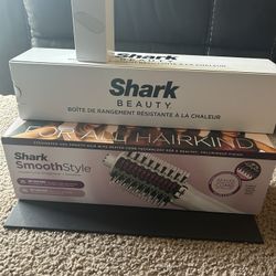 Shark Smooth Style Heated Comb Straightener 