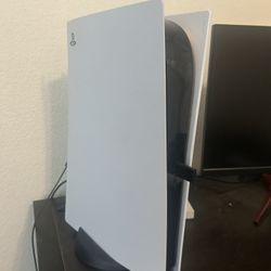PS5 Digital Edition + Extra Controller + 1TB External Storage – Great Condition 