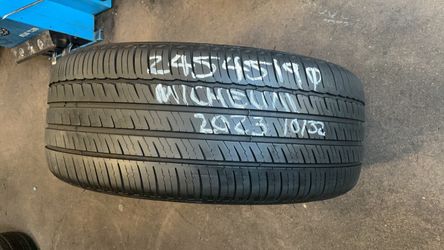245/45/19