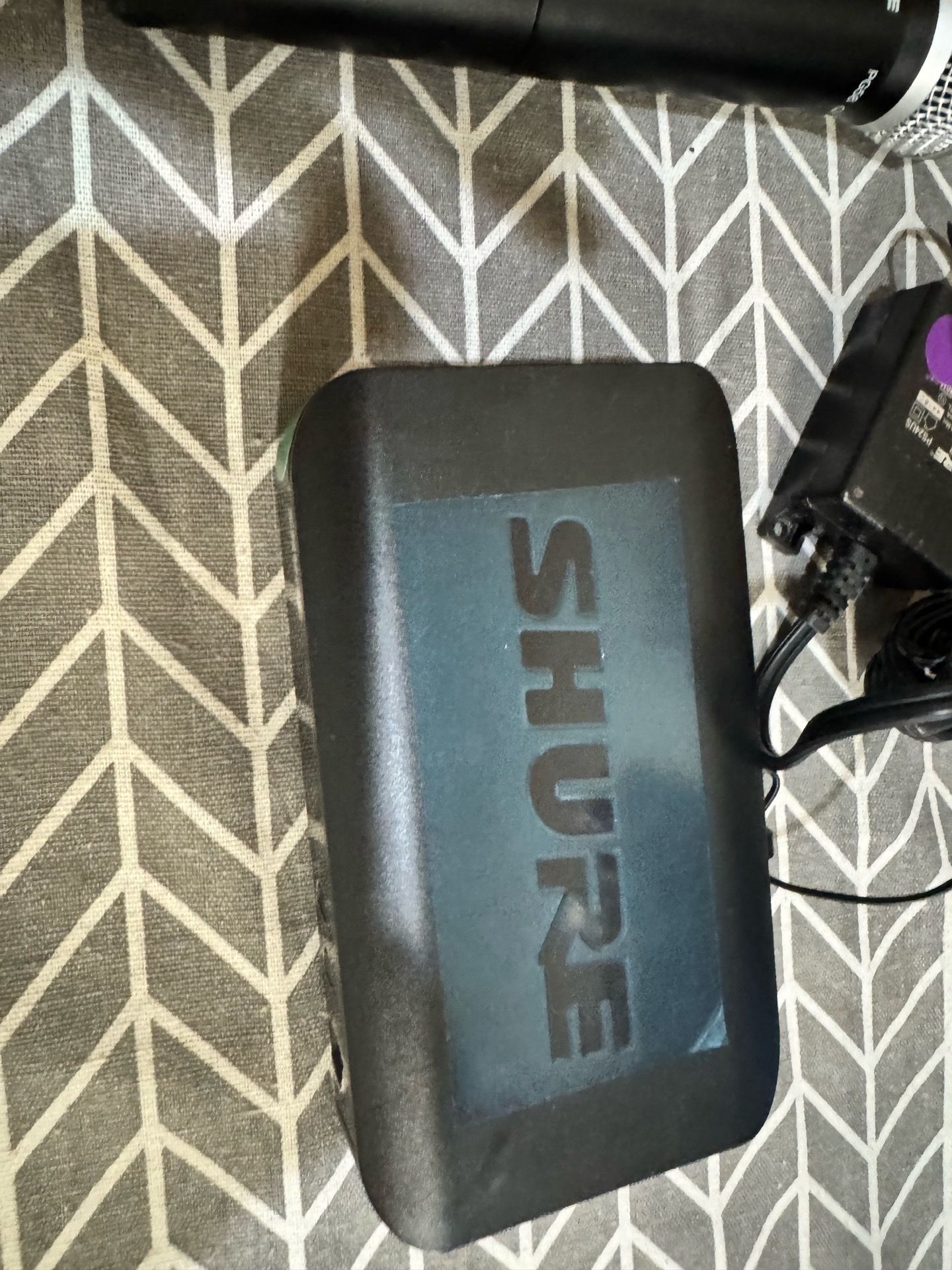 Shure BLX4 Wireless Receiver with PG58 Mic