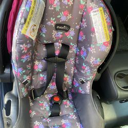 Even Flo Car Seat With Sunshade