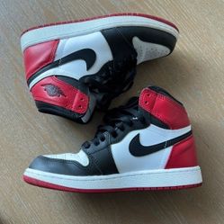 Nike Air Jordan 1 High - Black/White/Red Colorway