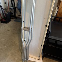 crutches 