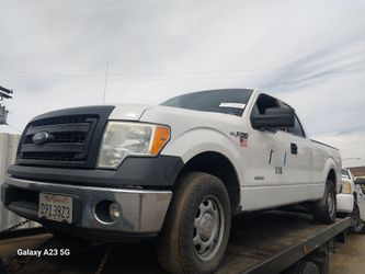 2014 Ford F150 For Parts