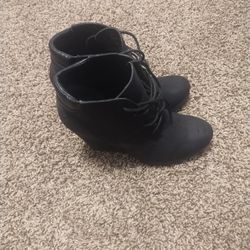 Woman High Heel Booties Size 7 