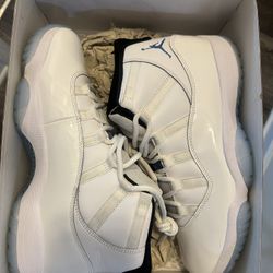 Jordan 11 Legend Blue 
