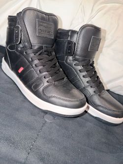Levi men’s 8.5