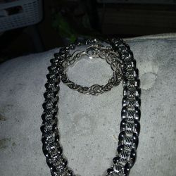 vintage NAPIER Silver Necklace And Bracelet