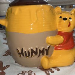 Large Vintage Pooh Cookie Jar
