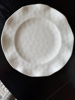 8 White Ceramic Dinner Plate with Beaded Rim
