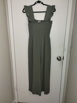 Inspired Hearts Women's Green One Piece Jumpsuit Size Large EUC