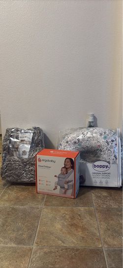 Brand New! Ergobaby Omni Deluxe carrier, Boppy, body Pillow