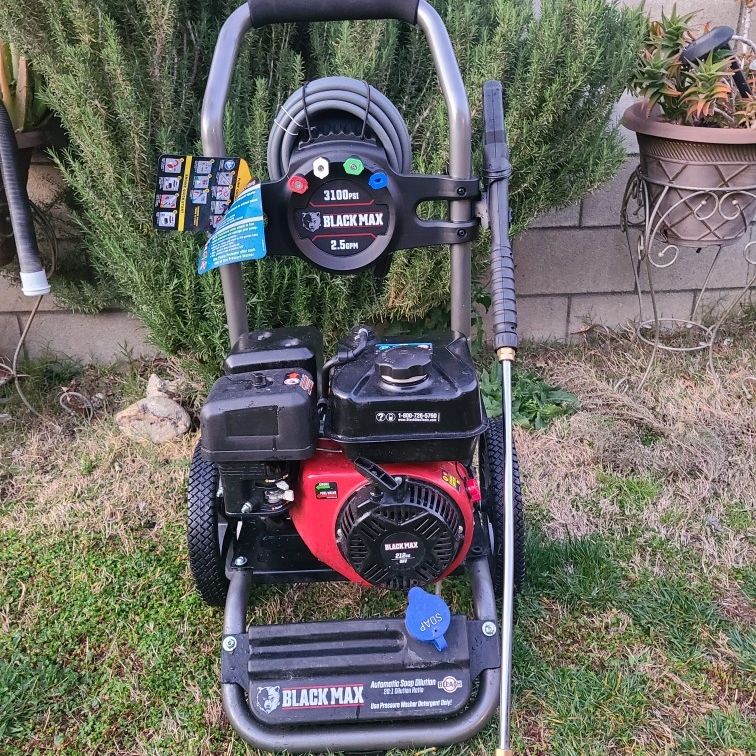 Black max gas 2024 pressure washer 3100