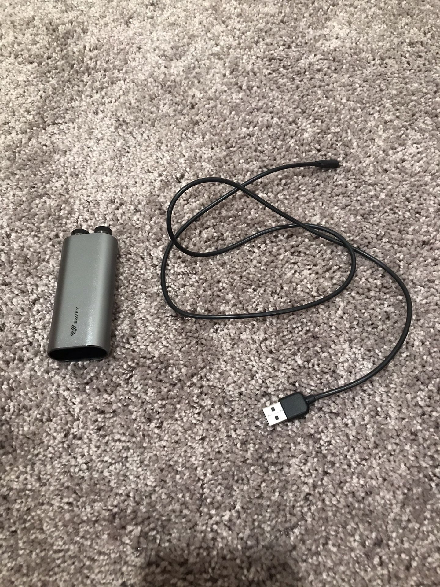 Savfy In-ear Wireless Earbuds w/Portable Phone Charging Case