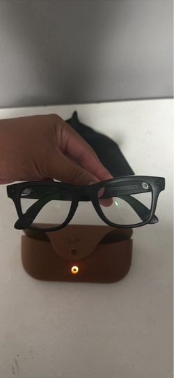 Meta glasses