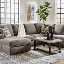 2 PC Sectional 