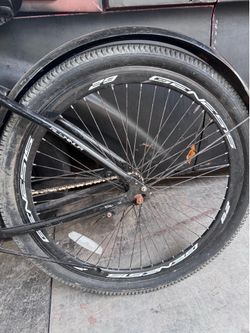 Genisis bike w child seat attachment