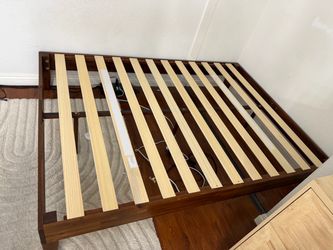 Full size - 12 Inch Solid Wood Platform Bed with Wooden Slats, No Box Spring Needed, Easy Assembly, Full, Espresso ($100 OBO)