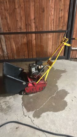 Front throw lawn mower McClane 20in reel mower