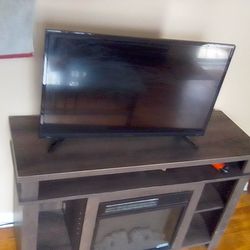 32" insignia tv