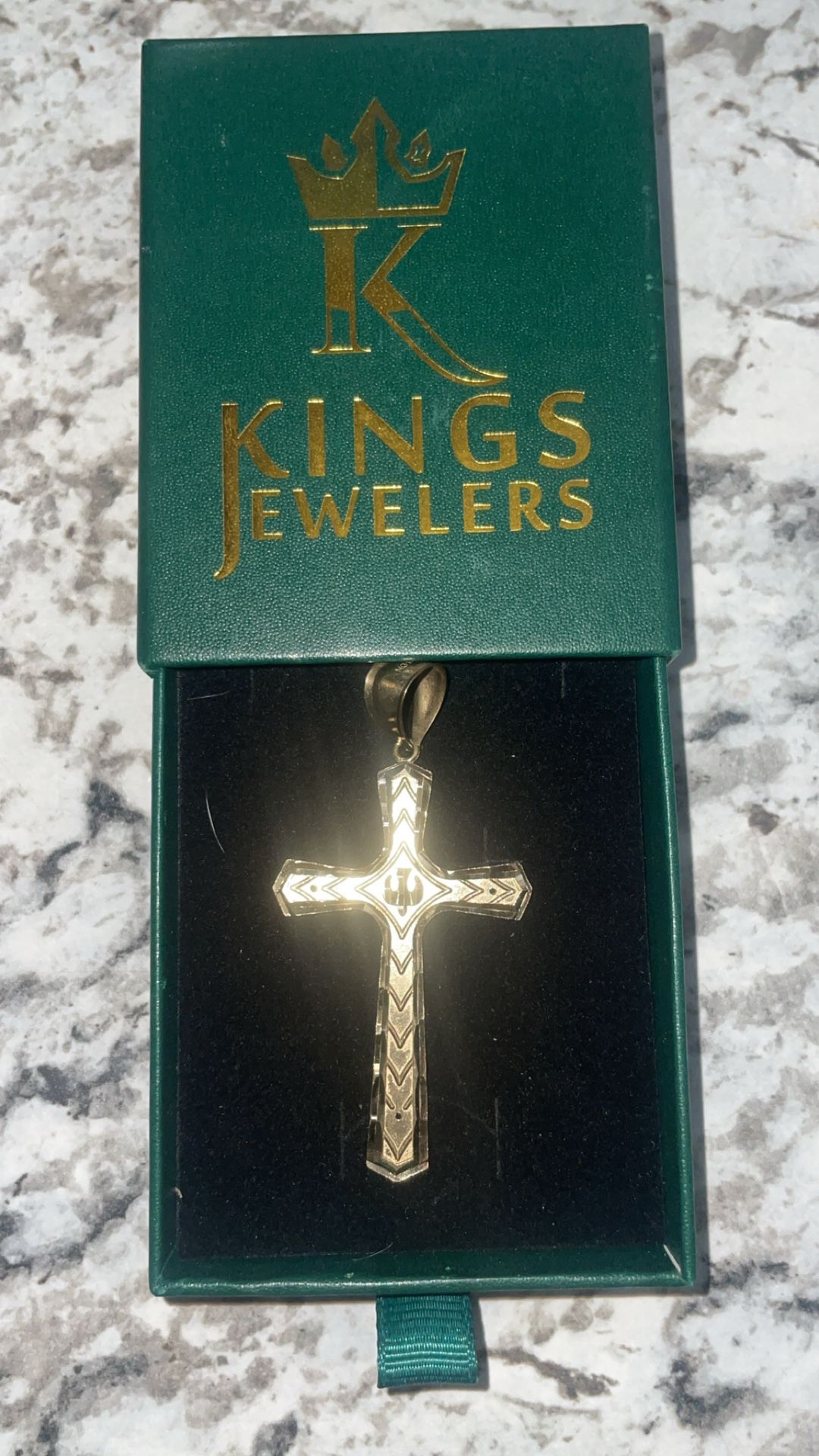 Jesus Pendant 10kt