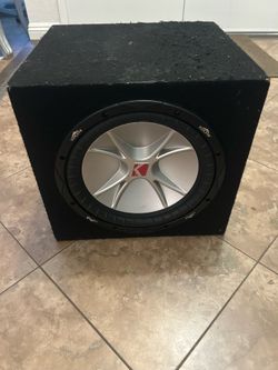 Amplifier 1200 Kicker and cvr Kicker 12 with box
