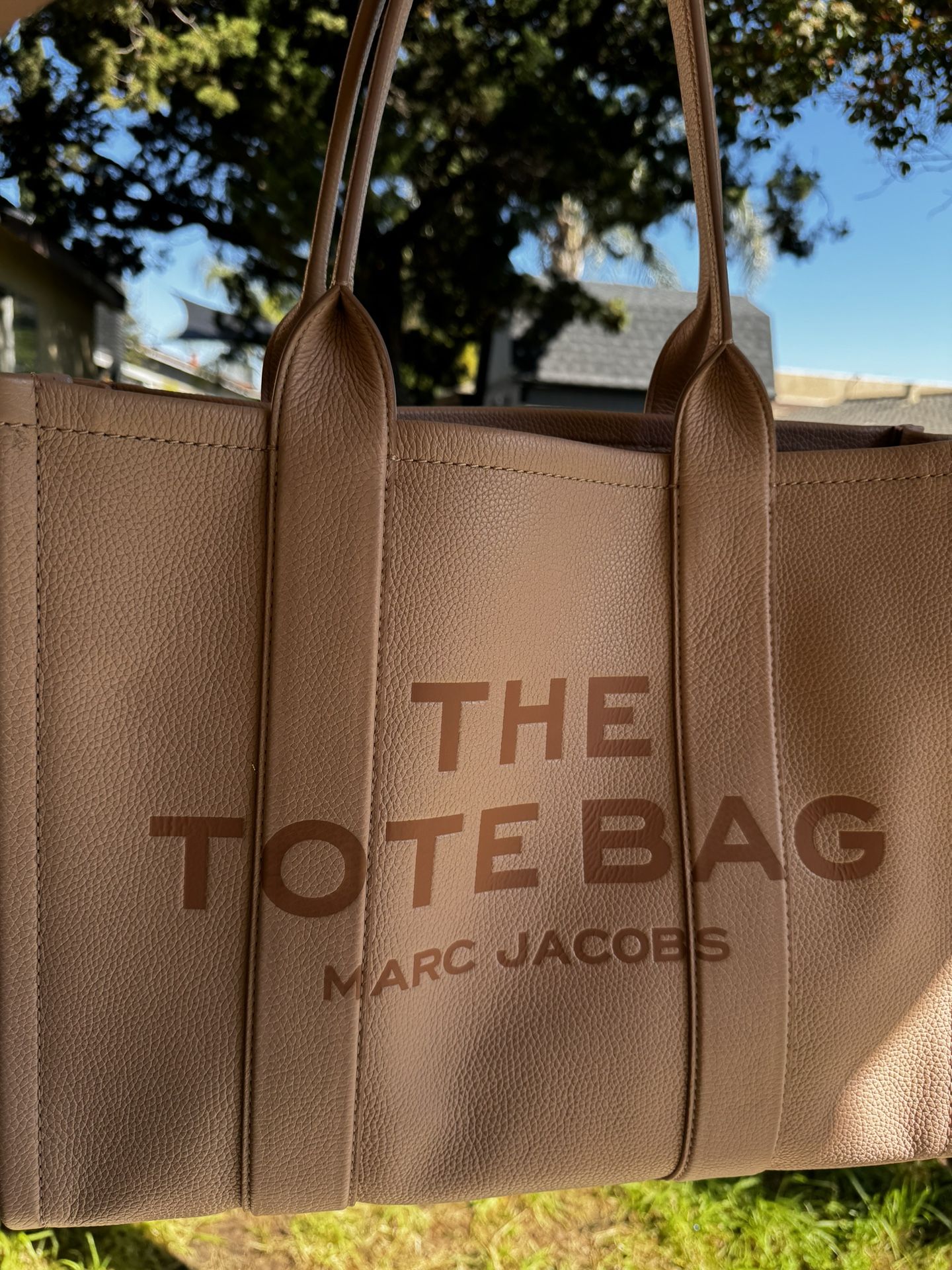 MARC JACOBS The Tote Bag