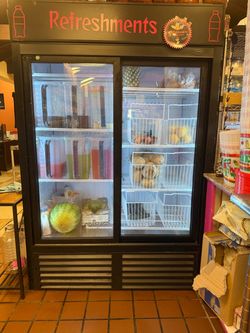 Commercial refrigerator double door