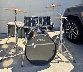 Tama imperialstar+Meinel cymbals+Tama hardwear
