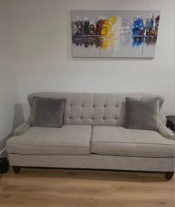 Modern Light Gray Sofa – Excellent Condition