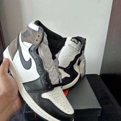 Jordan 1 Retro High Dark Mocha 