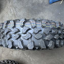 31x10x15.     MAXXIS CARNIVORE   UTV TIRES