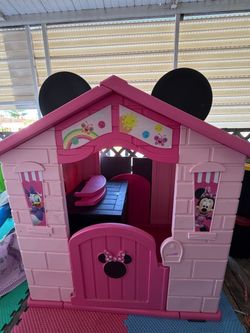 Minnie Mouse Playhouse