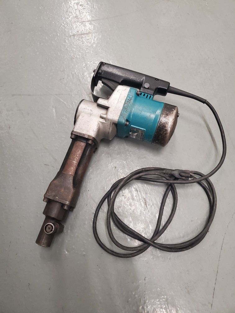 Makita HM1211 10 Amp 3/4 in. Hex Corded Demolition Hammer with AC/DC Switch and Hard Case