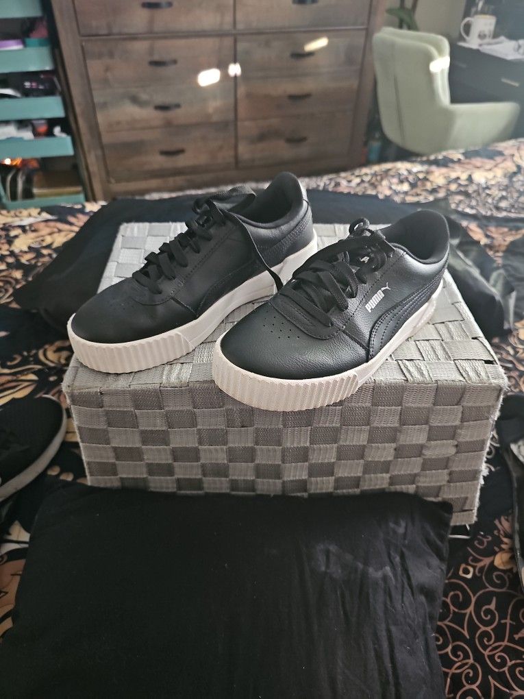 Woman Puma 7 1/2