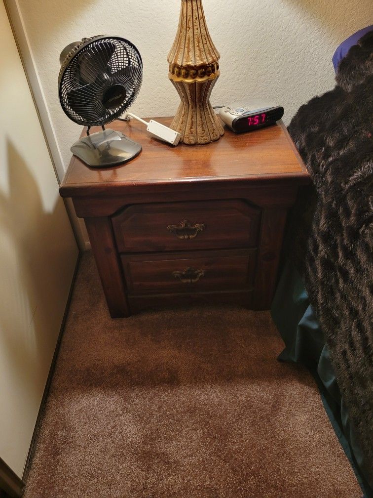 2 wood night stand end tables