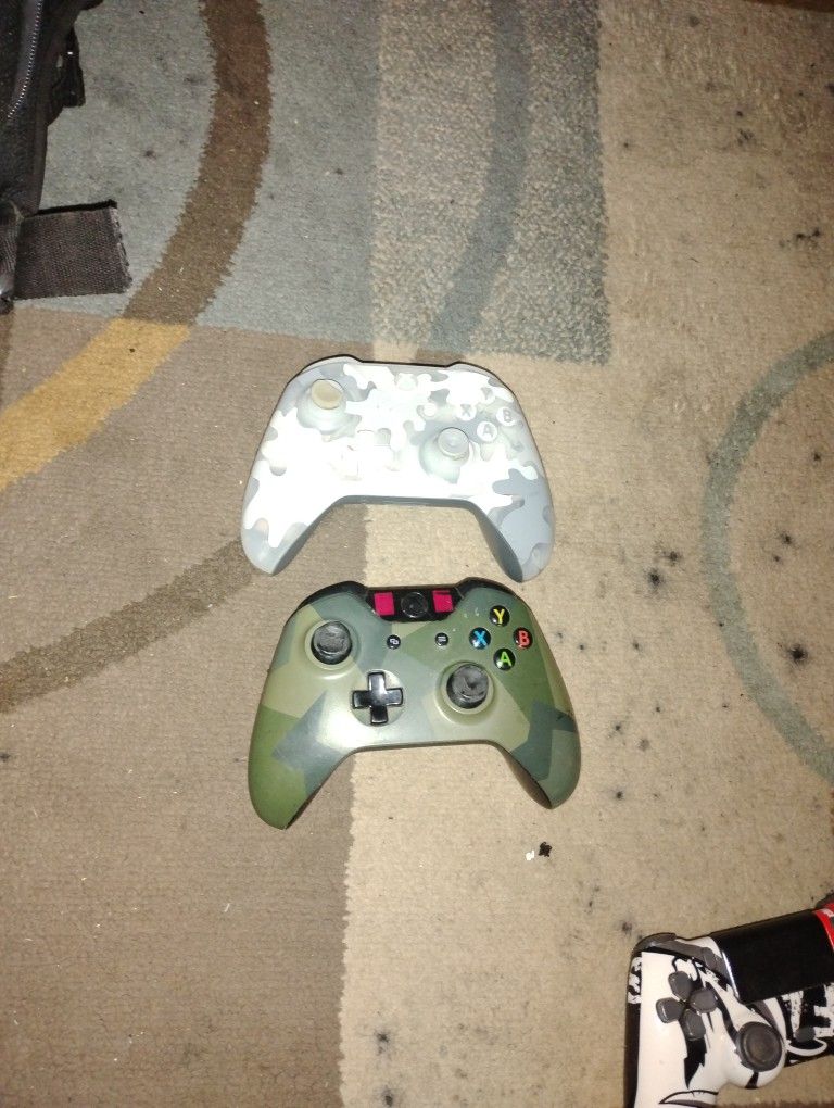 Xbox And PlayStation Controllers Both 2 For 50 And PlayStation Noise Cancelling Headphones For Sale Too