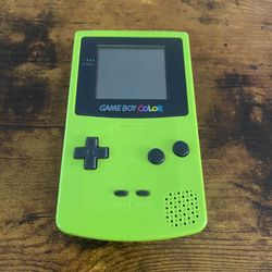 Gameboy Color “Green” Includes Game “super Mario Bros Deluxe “