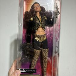 Barbie Signature Gloria Estefan Barbie Doll Gold Black Outfit Mattel HCB85 NEW