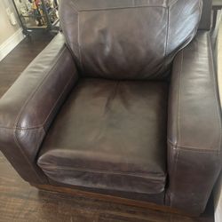 Single Person Leather Couch
